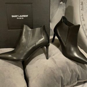 Like new Saint Laurent ankle boots!